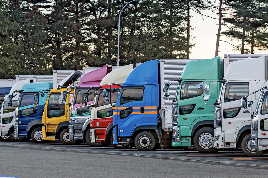 トラックのハイテク化が進み、今では誰でも快適にあの大きな車体を動かせるようになってきた。しかし、体積が大きい分、事故などの有事の際は周囲に与える被害は甚大だ。故に、誰でも簡単に乗れてしまうような仕組みになると、責任感のないドライバーが増える可能性がある。