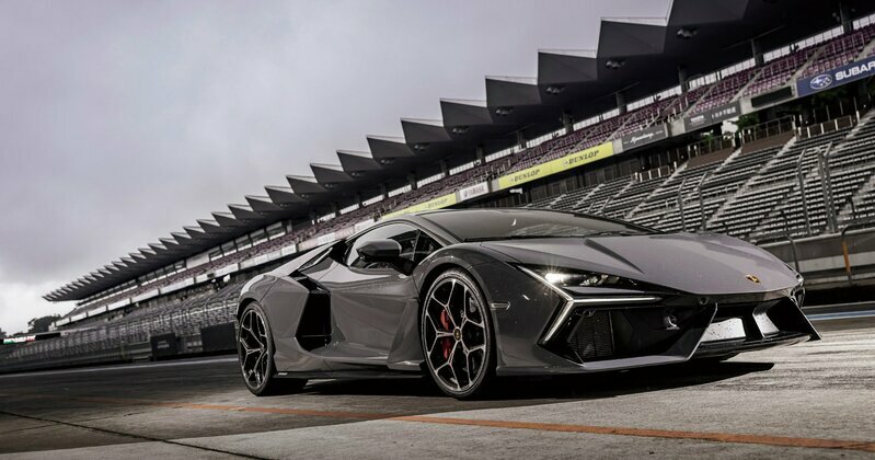 ランボルギーニ・レヴエルト　価格：8DCT 6543万円　Photo:Lamborghini