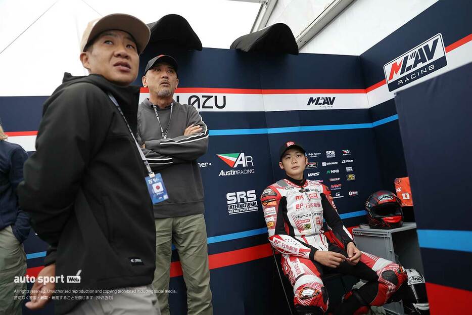 Moto3：小山知良、小原斉さん、若松怜（FleetSafe Honda - MLav Racing）／2024MotoGP第16戦日本GP