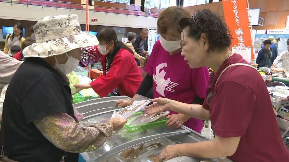 右　佐久商工会議所女性会・中村直子会長（輪島市出身）