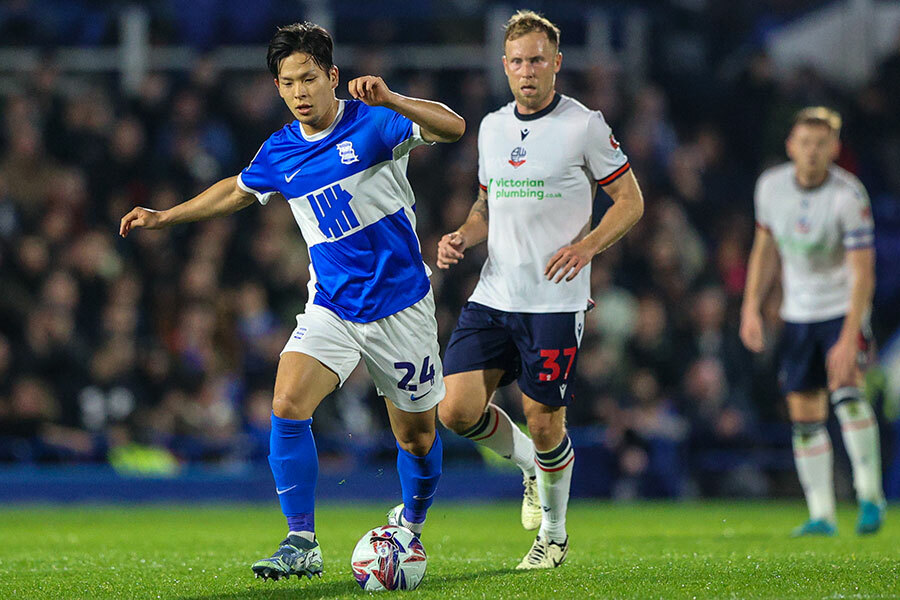 ボルトン戦に出場したバーミンガム・岩田智輝【写真：Getty Images】