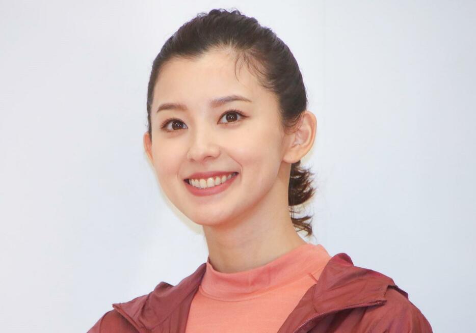 朝比奈彩さん＝2023年撮影