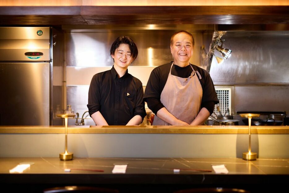 左からソムリエの永冶 大さん、シェフの皆川浩正さん