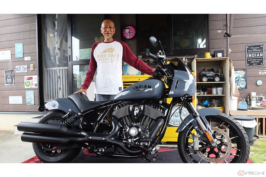 伊藤睦美さんの現在の愛車、インディアンモーターサイクル「スポーツチーフ」。由美さんと同じく、空冷ビッグツインのテイスト、引き起こしの軽さに魅了されたようです