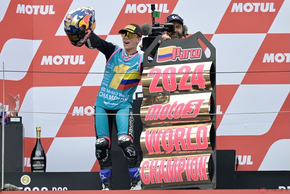 MotoGP2024第16戦日本GP Moto3クラスで優勝したダビド・アロンソ選手（CFMOTO Gaviota Aspar Team）。見事、年間チャンピオンに輝きました