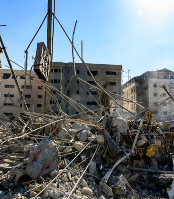 イスラエルの空爆を受けたベイルート　by Gettyimages