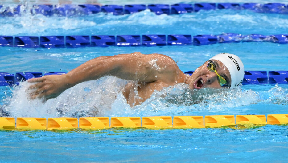 競泳の日本短水路選手権最終日は２０日、東京アクアティクスセンターで行われ、男子の２００メートル個人メドレーは瀬戸大也が１分５１秒９１で優勝し、４００メートル個人メドレーとの２冠を達成した。