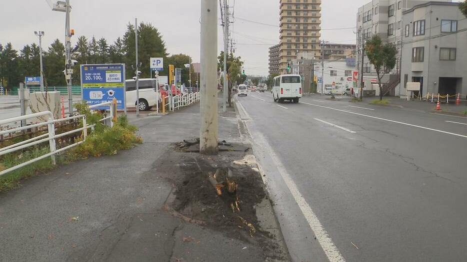 事故現場（４日午前　札幌市豊平区）