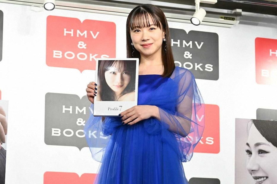 写真集発売記念イベントを行ったモーニング娘。の石田亜佑美（撮影・糸賀日向子）