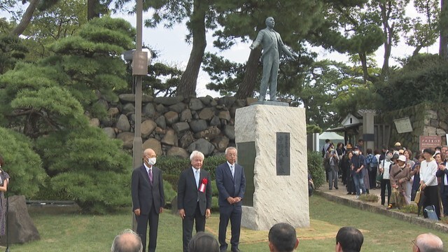 中野武営の銅像　除幕式