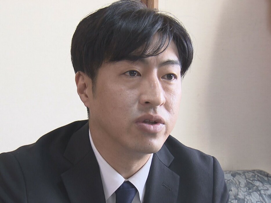 立候補取りやめを明らかにした岡本康宏さん