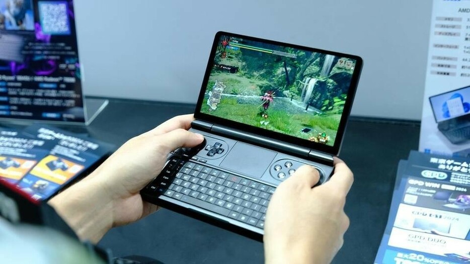 いつでもどこでも遊びたい！ 話題の「ポータブルゲーミングPC」3選