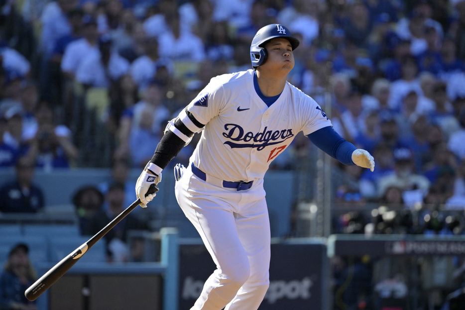 ＭＬＢは１４日、各地でリーグ優勝決定シリーズを行い、ナ・リーグでは大谷翔平選手（写真）と山本由伸投手の所属するドジャースは千賀滉大投手所属のメッツとの第２戦を３─７で落とした（２０２４年　ロイター/USA TODAY Sports）