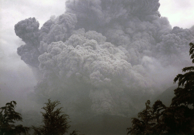 1991年の雲仙・普賢岳噴火で観察された火砕流　photo by gettyimages