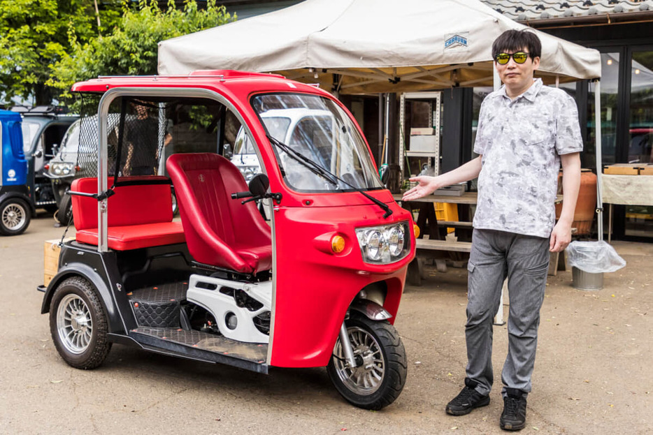 埼玉のBE COOLというバイクショップのデモカーだったAPトライクを譲り受けたばかりという、オーナーの“ファーザーQ”さん