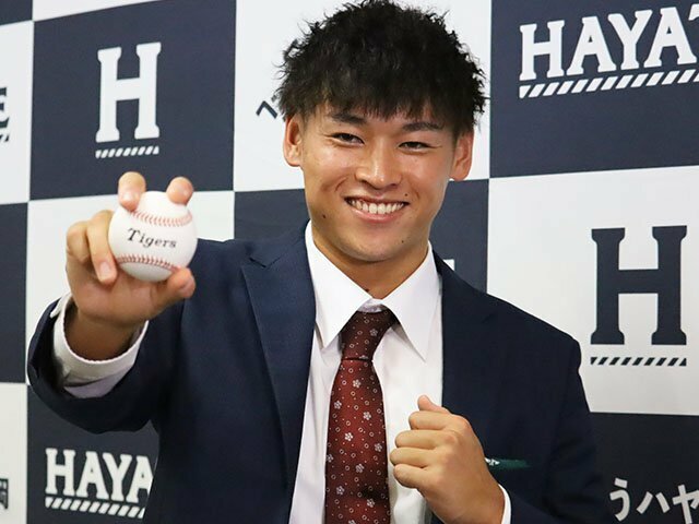 阪神育成3位で指名を受けた早川太貴。市役所勤務経験のある野球選手としても注目を集めそうだ photograph by Kou Hiroo