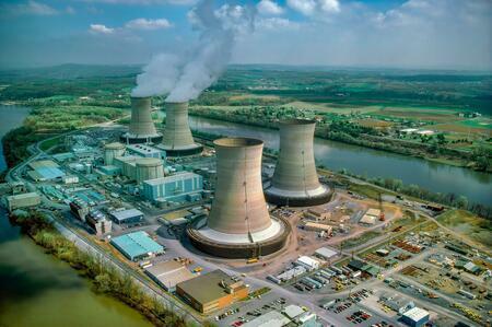 米ペンシルベニア州 スリーマイル島原子力発電所（写真：Alamy/アフロ）