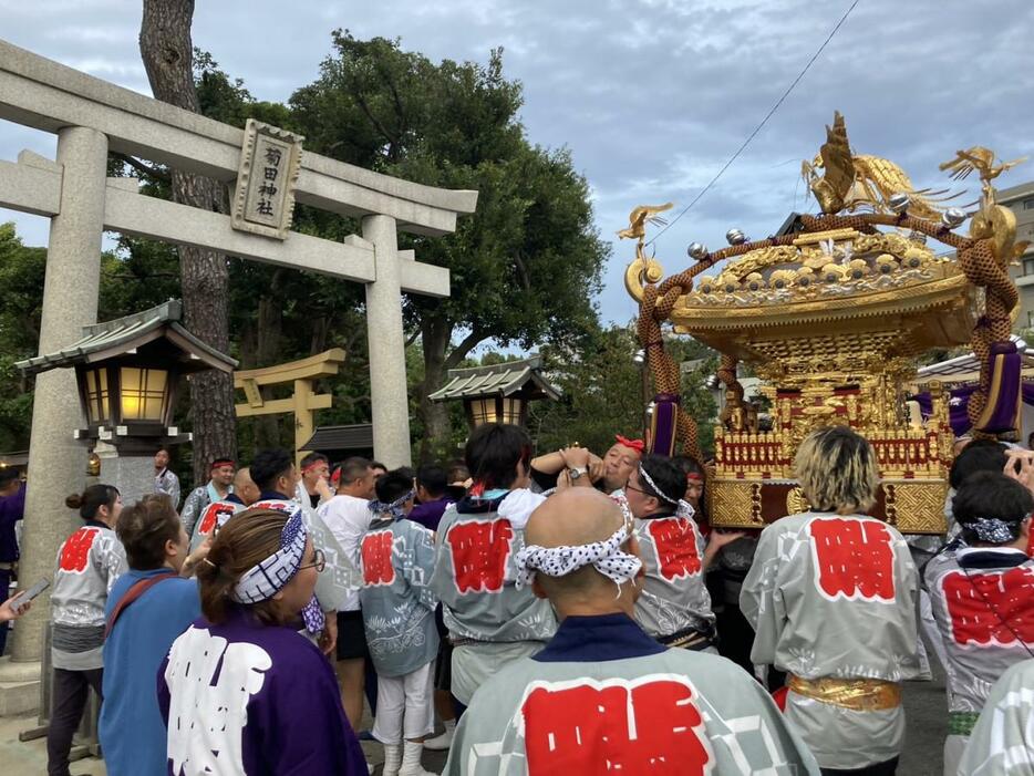 菊田神社のみこし渡御