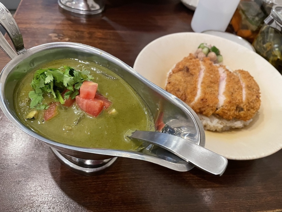 人気カレー店「カレーの惑星」の跡地に姉妹店がオープン