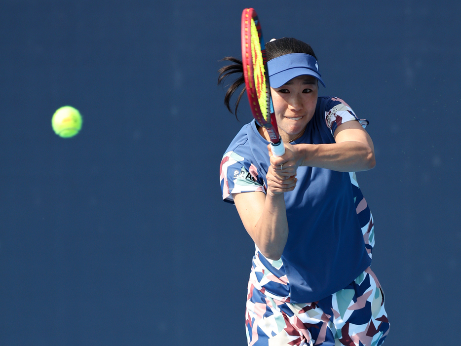 写真はチャイナ・オープン（中国・北京）での日比野菜緒（ブラス）（Getty Images）