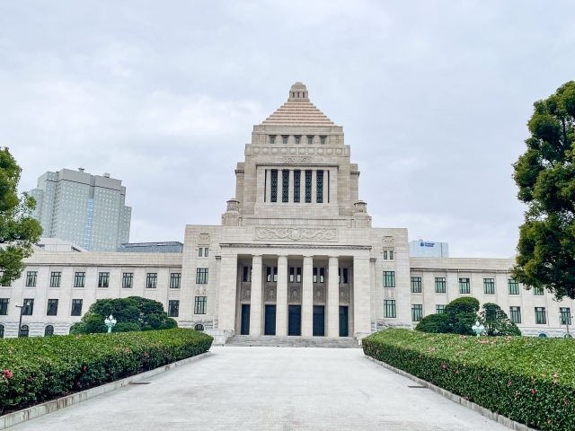 20人の推薦人が集まれば立候補できる自民党総裁選挙