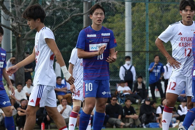 試合は１－０で市船が勝利。久保原は「１試合１試合を必死に戦うだけ」と意気込む。写真：安藤隆人