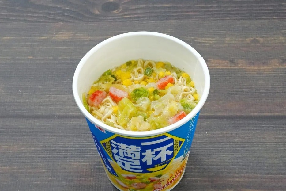 麺をすすっても魚介の風味はマイルドな感じ