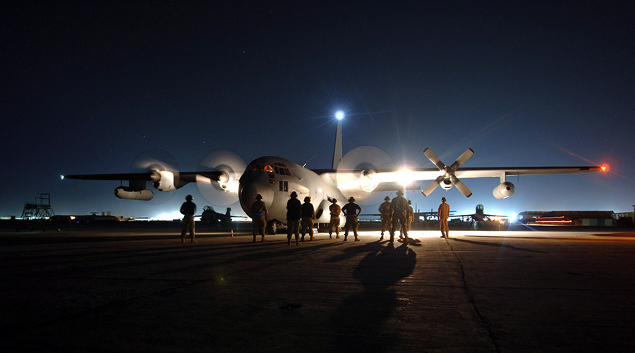 アメリカ空軍のEC-130H「コンパスコール」（画像：アメリカ空軍）