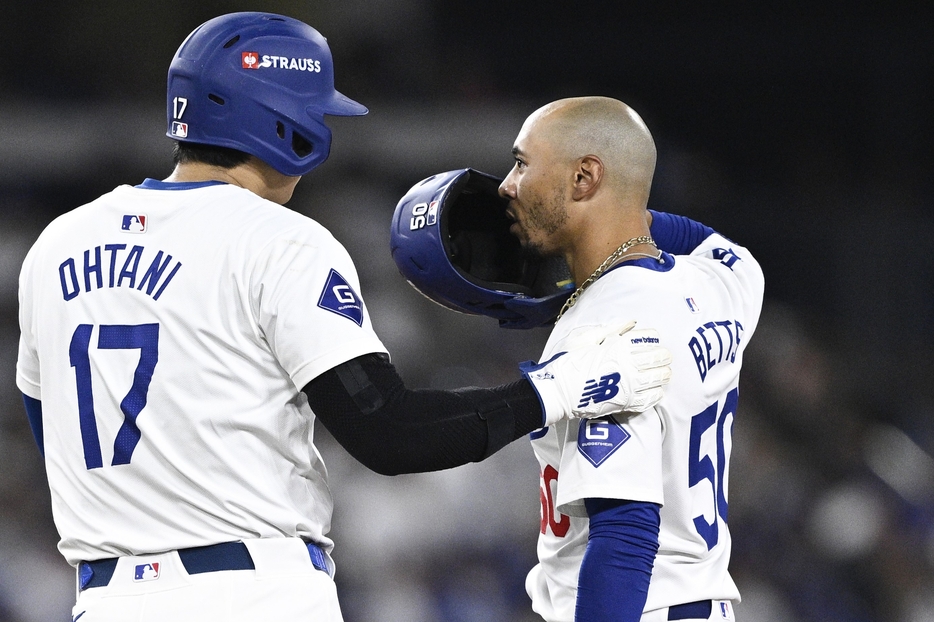 今ポストシーズンで極度のスランプに陥り、打てずにいるベッツ。(C)Getty Images