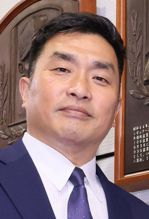 山本昌氏