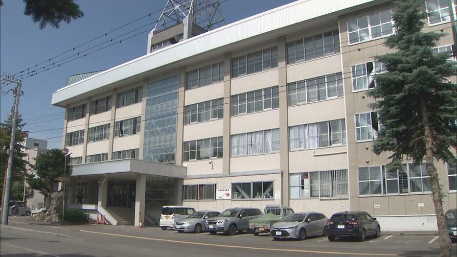 暴行容疑で37歳の男を逮捕した旭川中央警察署