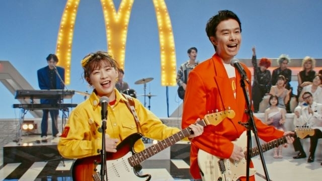 マクドナルドのCM「いまだけダブチ」篇で伊藤沙莉と長谷川博己が歌っている曲は？