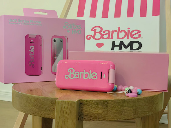 HMDのBarbie Phone