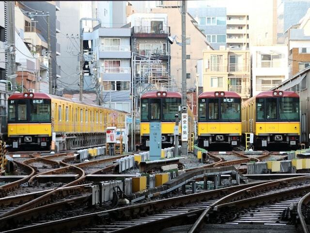 10月23日、東京地下鉄（東京メトロ）が東証プライム市場に上場した。上場初日は、買い注文が殺到。初値は予想以上で順調な滑り出しだ。今後の東京メトロは、どう変わるのか、あるいは変わらないのか、考えてみたい。