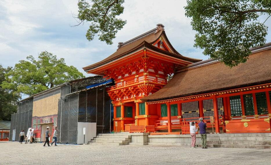 来年、御鎮座1300年を迎える宇佐神宮の上宮。改修作業も進んでいる＝宇佐市南宇佐の宇佐神宮