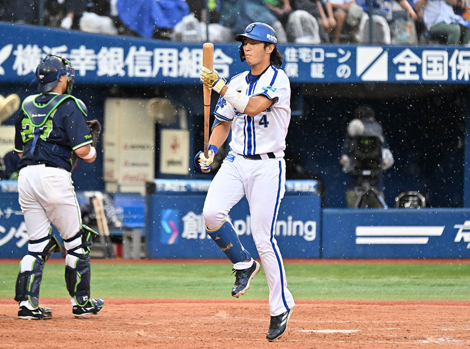 ２軍に降格する見通しの横浜ＤｅＮＡの度会（資料写真）