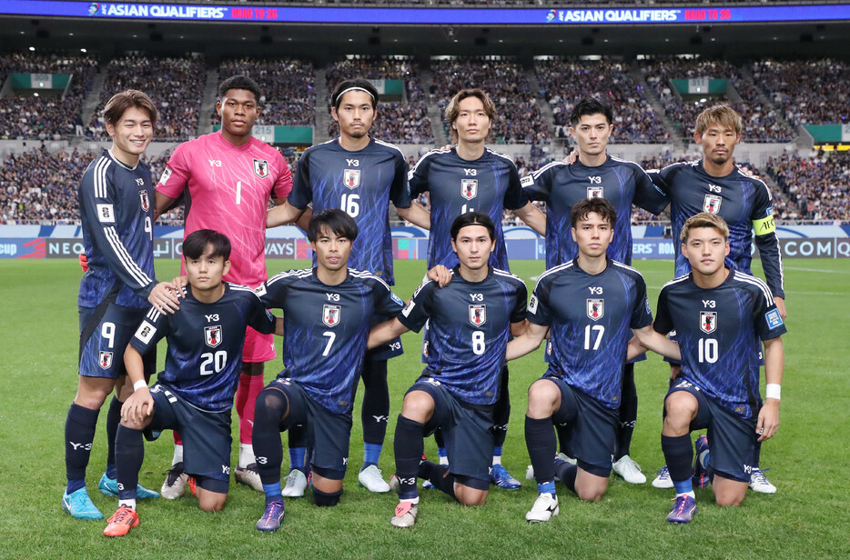 サッカーＷ杯予選。オーストラリア戦に臨む日本代表イレブン＝１５日、埼玉スタジアム