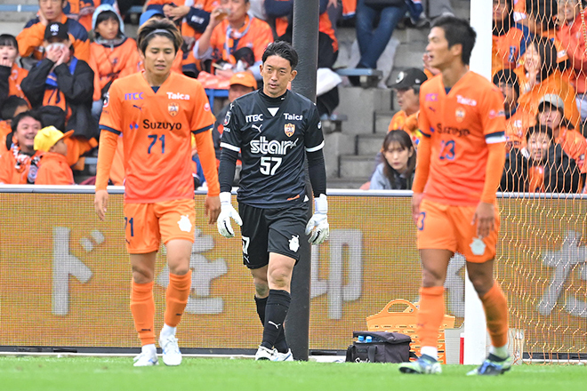 今季ホームで初黒星を喫した清水エスパルス。　写真：金子拓弥（サッカーダイジェスト写真部）