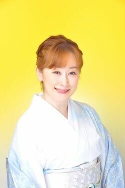 「源氏物語」の人物をモチーフにした講談を披露する神田蘭