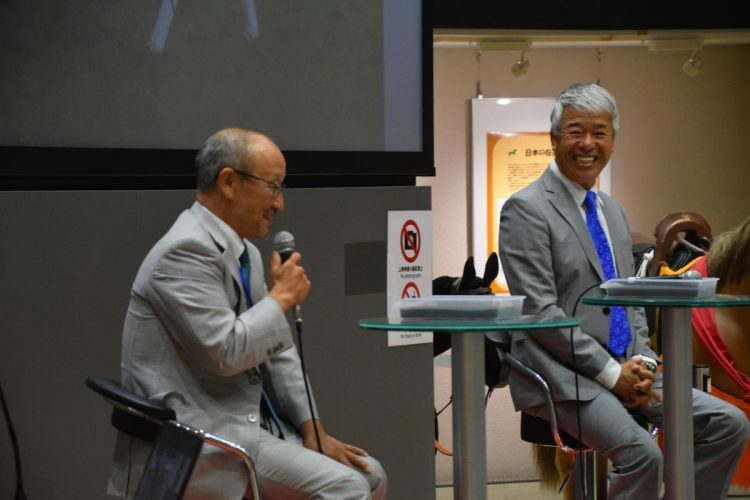 藤沢和雄氏（右）と角居勝彦氏