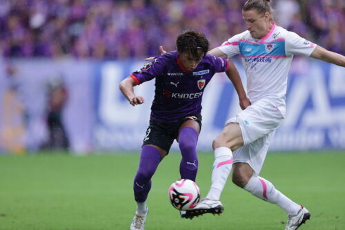 2024明治安田J1リーグ第34節が行われ、京都と鳥栖が対戦 [写真]＝J.LEAGUE via Getty Images