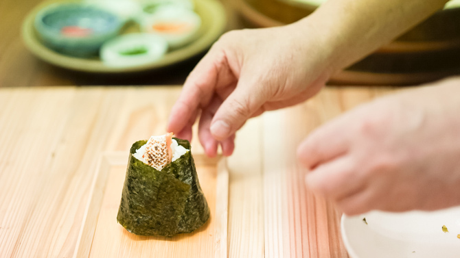 「本気おにぎり 鮭ハラス焼き」300円