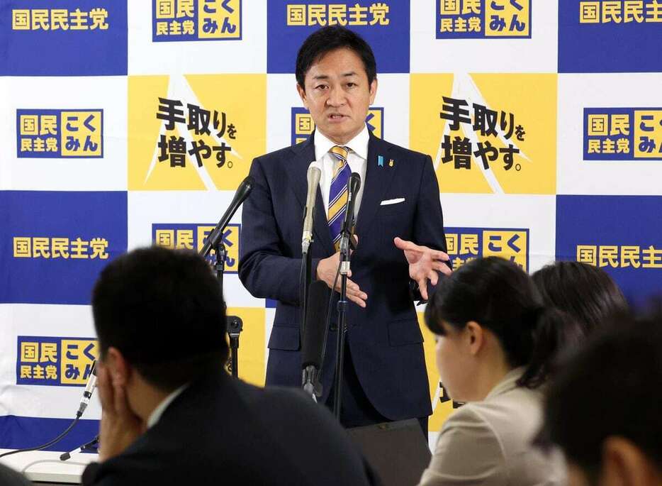 記者会見を行う国民民主党の玉木雄一郎代表＝29日午前、国会内（春名中撮影）