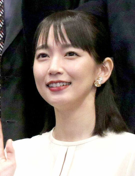 吉岡里帆