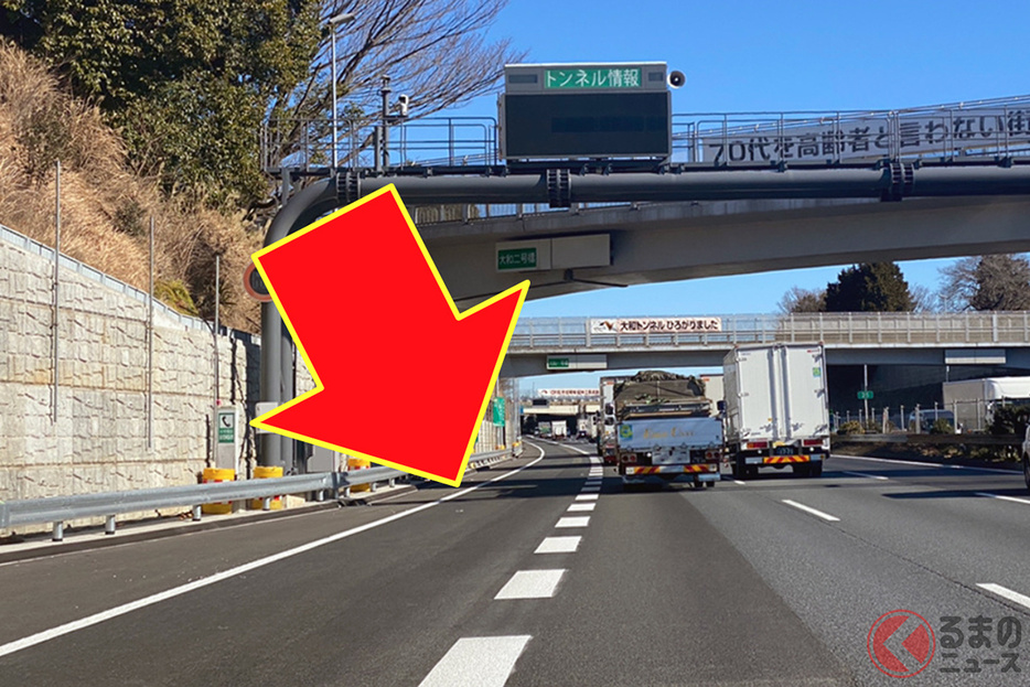 高速道路の左側に設けられた「付加車線」