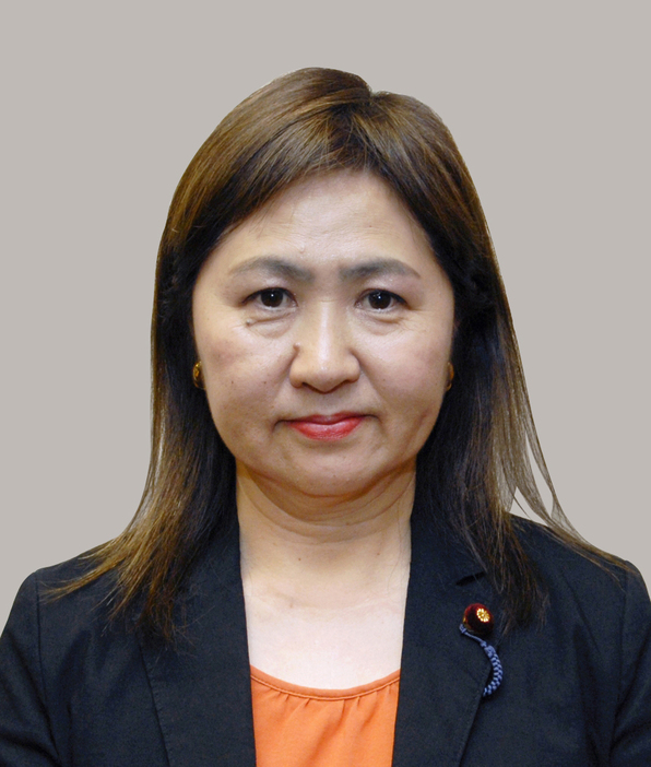 亀井亜紀子氏