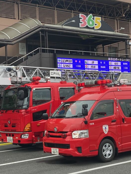 火災が発生したボートレース江戸川（カメラ・森智　宏）