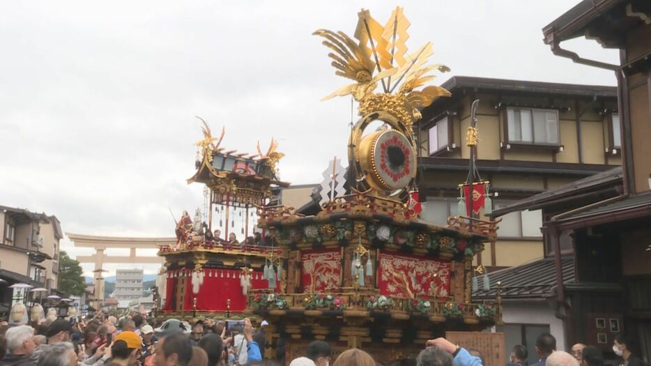 「秋の高山祭」1日目