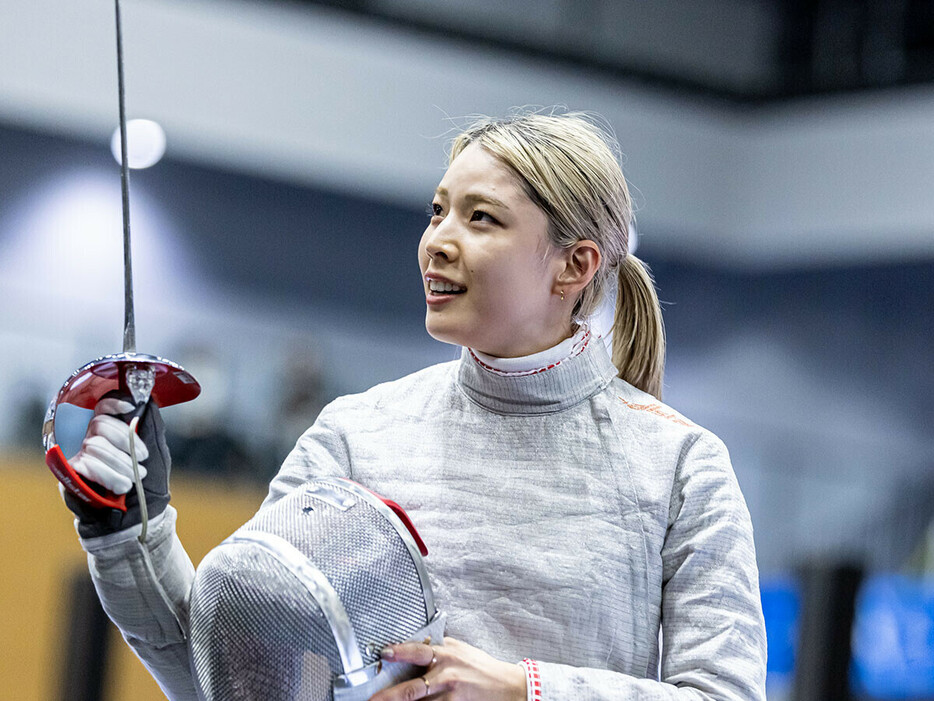 全日本選手権では女子サーブルで優勝した江村美咲　©日本フェンシング協会