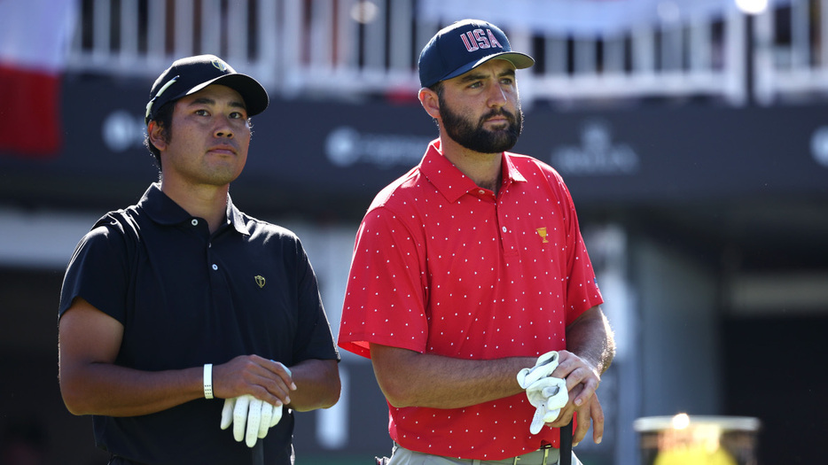 松山英樹選手（左）とスコッティ・シェフラー選手（右）（写真：Getty Images）